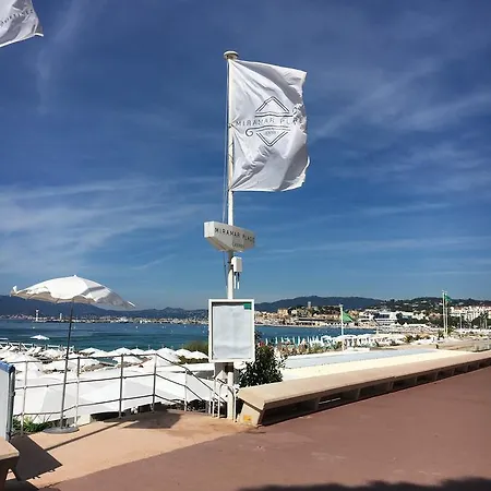 Le Palais Des Iles Apartman *